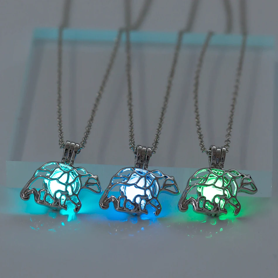 Colar DIY de Urso Polar Luminoso Personalizado para Mulheres, versátil e que combina com tudo. Um acessório único e estiloso.