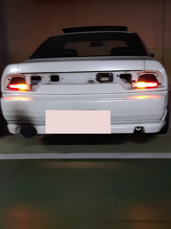 伊達の紅さんが投稿したDIY・テールランプ交換・180sxに関するカスタム事例の投稿画像2枚目