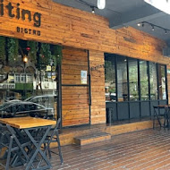 Waiting Bistro