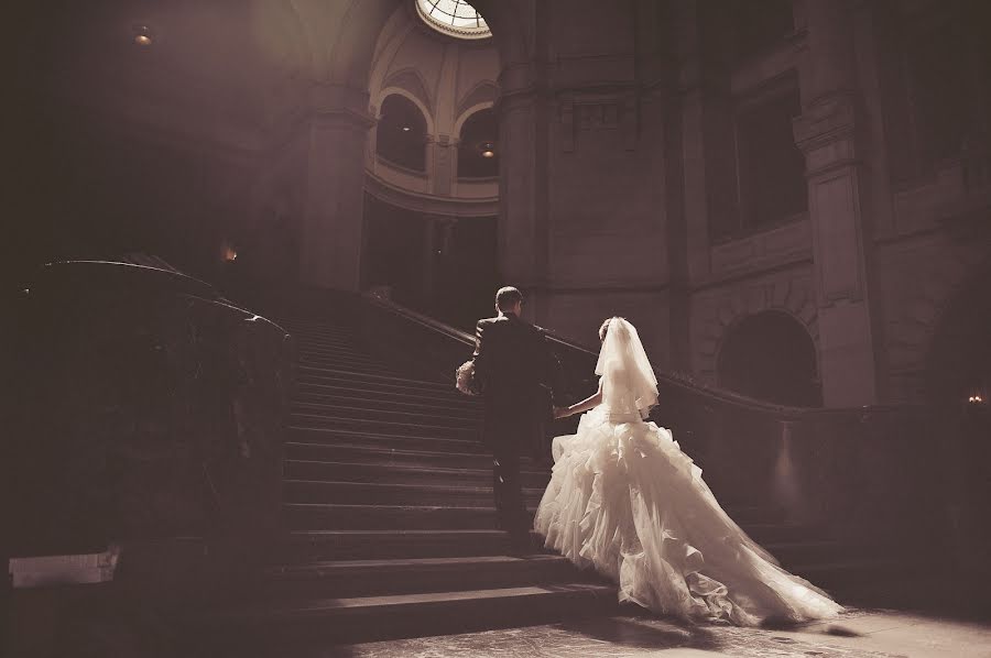 Fotógrafo de casamento Vitaliy Zalishchyker (zalishchyker). Foto de 4 de março 2015