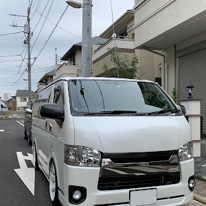 ハイエースバン TRH200V