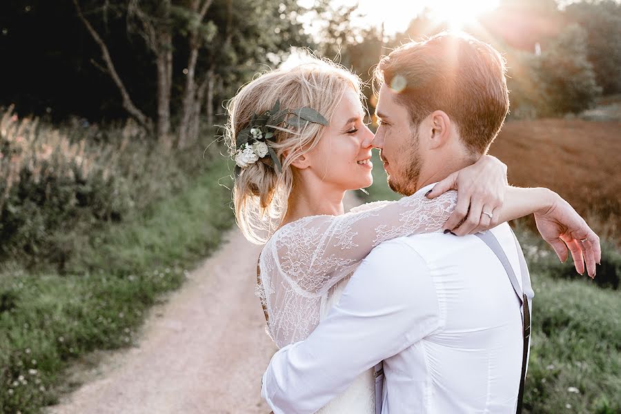 Fotógrafo de casamento Minna Sipinen (sipinen). Foto de 10 de junho 2019