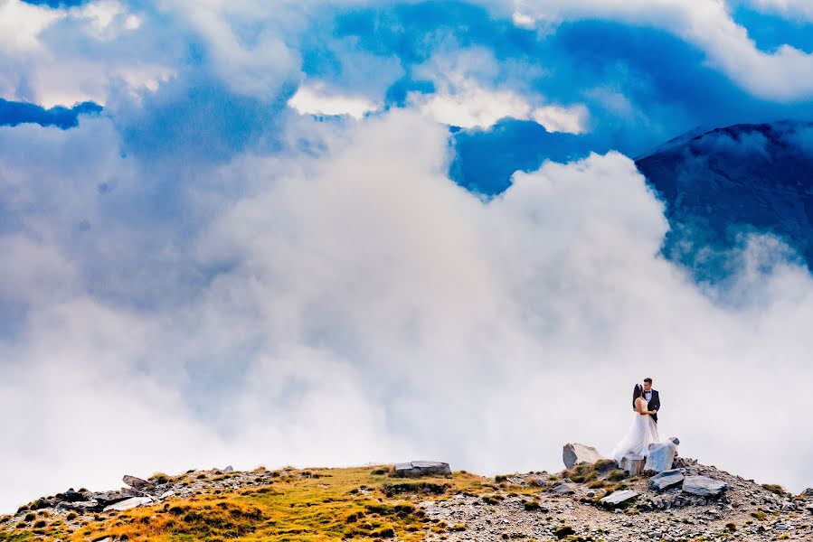 Fotografo di matrimoni Laurentiu Nica (laurentiunica). Foto del 15 agosto 2018