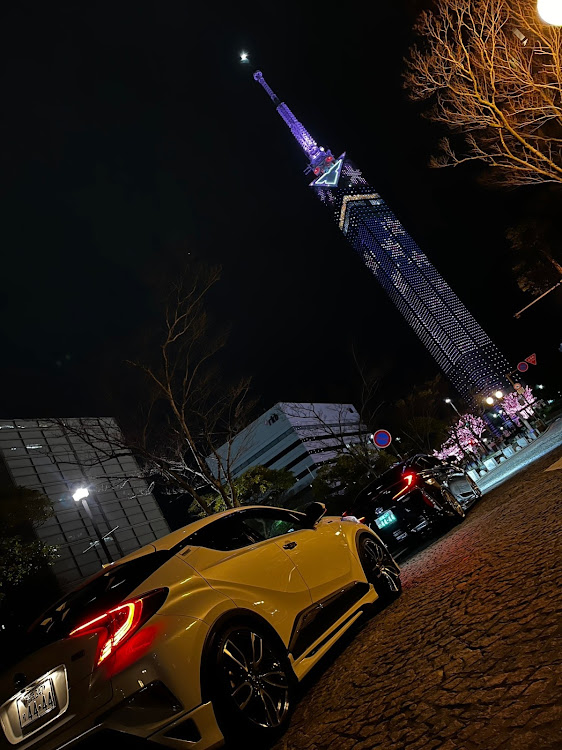 プリウスPHVの福岡タワーSAKURAバージョン・クルマ好きな人と繋がりたい・仲良しコラボ・C-HRに関するカスタム事例の投稿画像7枚目