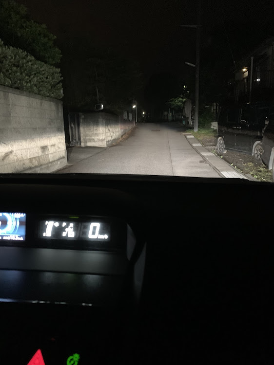 プリウスαのfcl・LED・HID・爆光に関するカスタム事例の投稿画像3枚目