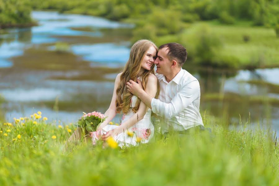 Fotógrafo de casamento Irina Samodurova (samodurova). Foto de 16 de junho 2018