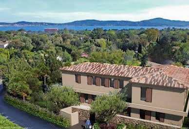 Villa with pool and terrace 3