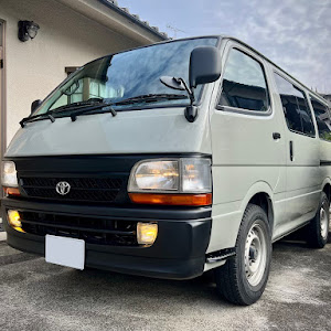 ハイエースバン RZH102V