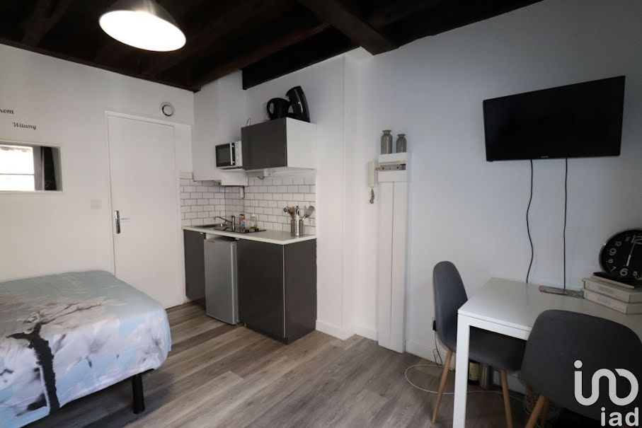 Location meublée appartement 1 pièce 14 m² à Orleans (45000), 445 €