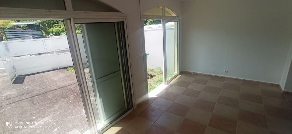 Location  appartement 2 pièces 62 m² à Petite ile (97429), 768 €