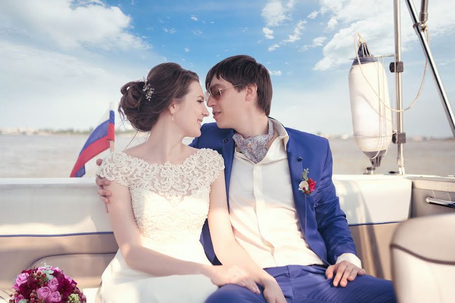 結婚式の写真家Valeriy Smirnov (valerismirnov)。2015 12月29日の写真