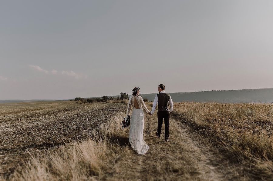 Fotógrafo de casamento Karina Ostapenko (karinaostapenko). Foto de 26 de setembro 2017