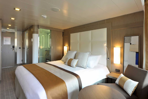 Ponant-Laustral-stateroom.jpg - L'Austral, a Ponant yacht, features luxurious staterooms and first-class service.