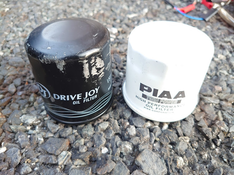 RX-8のDIY・rx-8・オイル交換とオイルフィルター交換・プラグ交換に関するカスタム事例の投稿画像2枚目
