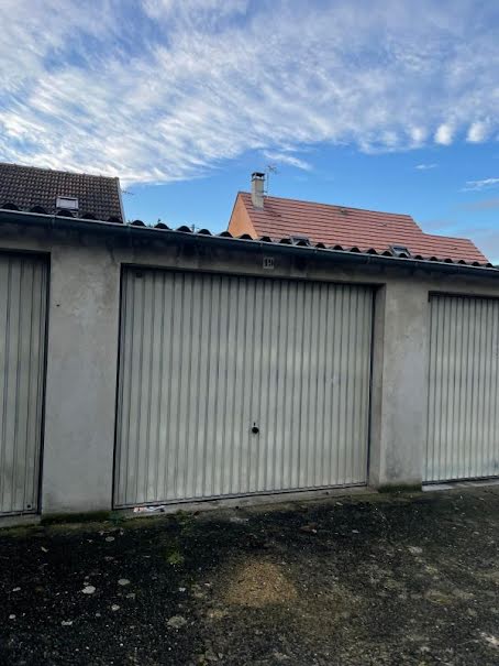 Vente parking  13 m² à Ris-Orangis (91130), 15 500 €