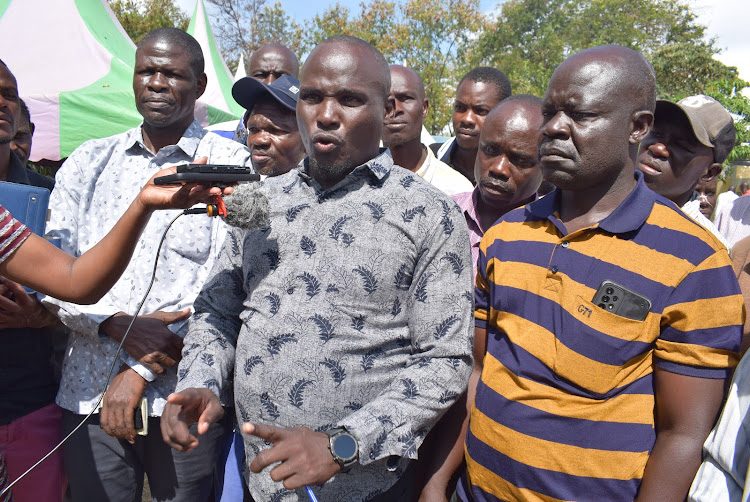 Homa Bay BMU chairman Edward Oremo speaks to the media after their meeting at fisheries offices in Homa Bay town on November 15, 2022