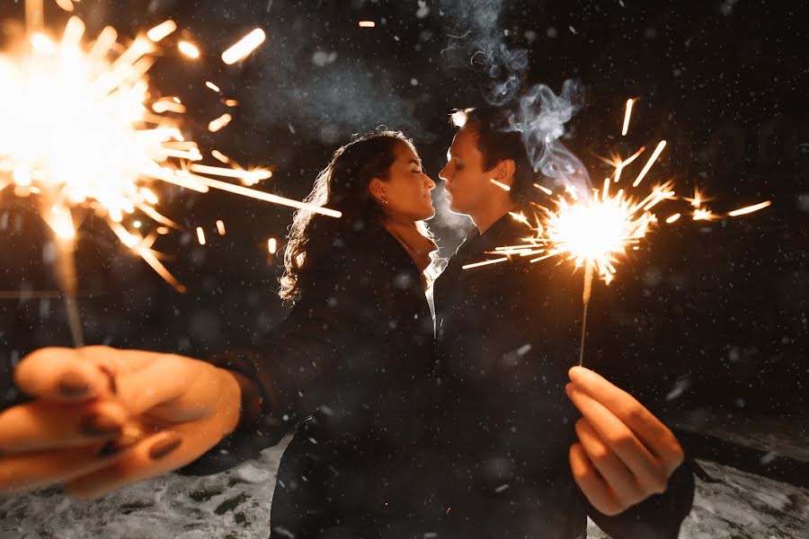 Fotógrafo de casamento Egor Vidinev (vidinev). Foto de 16 de março 2021