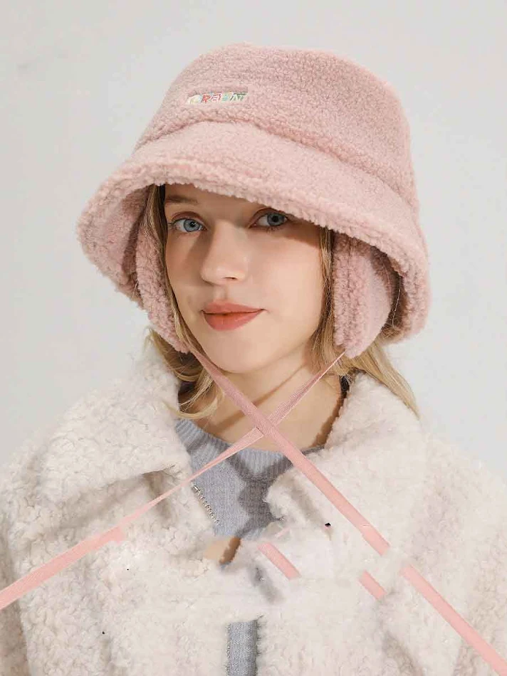 Female lamb hair ear protection fisherman hat, warm and comfortable. Perfect for fishing and outdoor activities in cold 