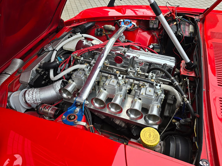 フェアレディZのS30Z・240Zに関するカスタム事例の投稿画像1枚目
