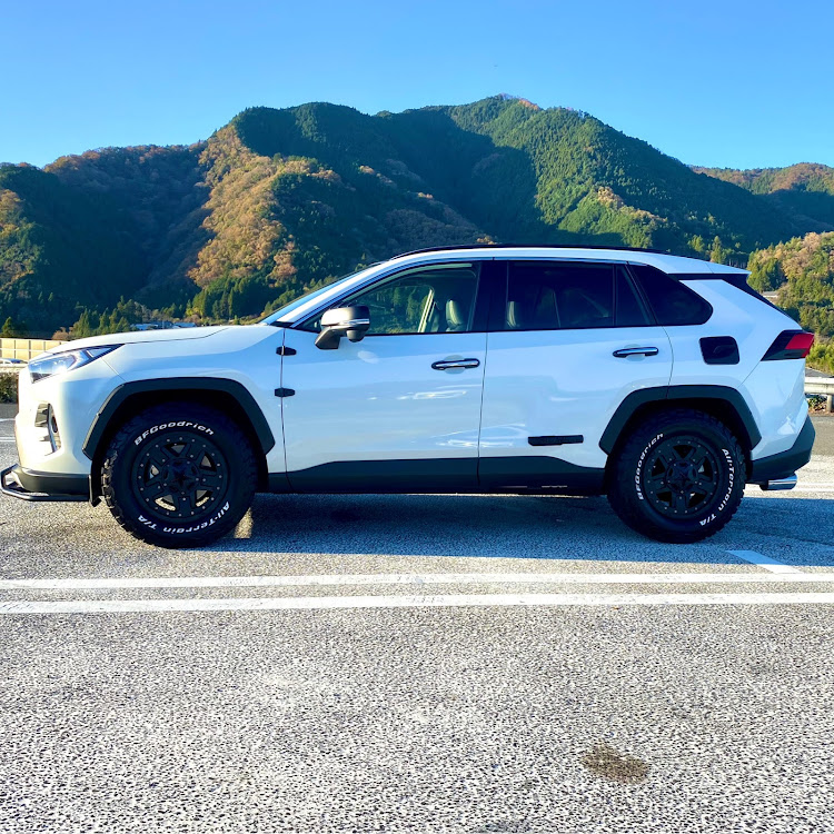 RAV4のTOYOTA・RAV4・目指せPickUpCars・2020ベストショットに関するカスタム事例の投稿画像3枚目