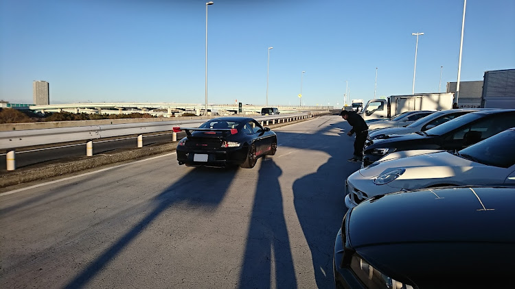 スカイラインの年忘れMT・辰巳・今年もありがとうございました、来年もよろしくお願いします・ポルシェ多すぎ(笑)・2018ベストショットに関するカスタム事例の投稿画像7枚目