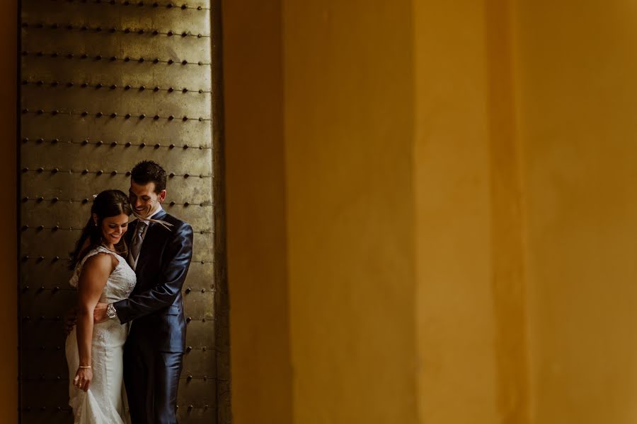 Wedding photographer Santos López (bicreative). Photo of 16 June 2020