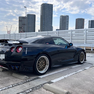 NISSAN GT-R R35