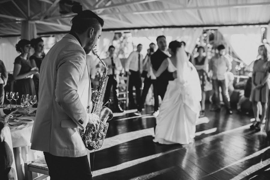 Fotografo di matrimoni Yuliya Bulgakova (juliabulhakova). Foto del 9 febbraio 2017