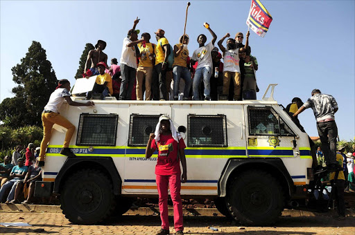 The end of apartheid should have heralded a new South African dream for the generation born at its demise. The “born frees” comprise about one fifth of the population. If the definition of youth is extended to include those between 15 and 34, they make up almost 55% of the population, says the writer. Photo: Thulani Mbele