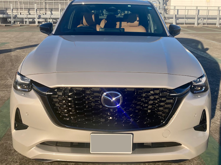 CX-60のプラチナクォーツメタリックに関するカスタム事例の投稿画像1枚目