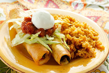 Instant Pot Shredded Beef Flautas 