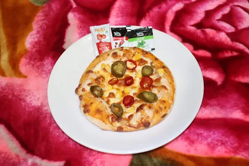 Deluxe Veggie Pizza