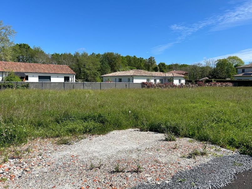 Vente terrain  671 m² à Saubion (40230), 272 000 €