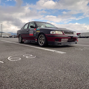 サニー B15