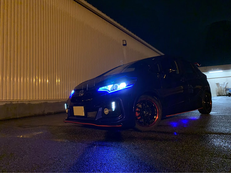 フィットの愛車撮影・帰省・梅雨明けまだか・帰省ドライブに関するカスタム事例の投稿画像1枚目
