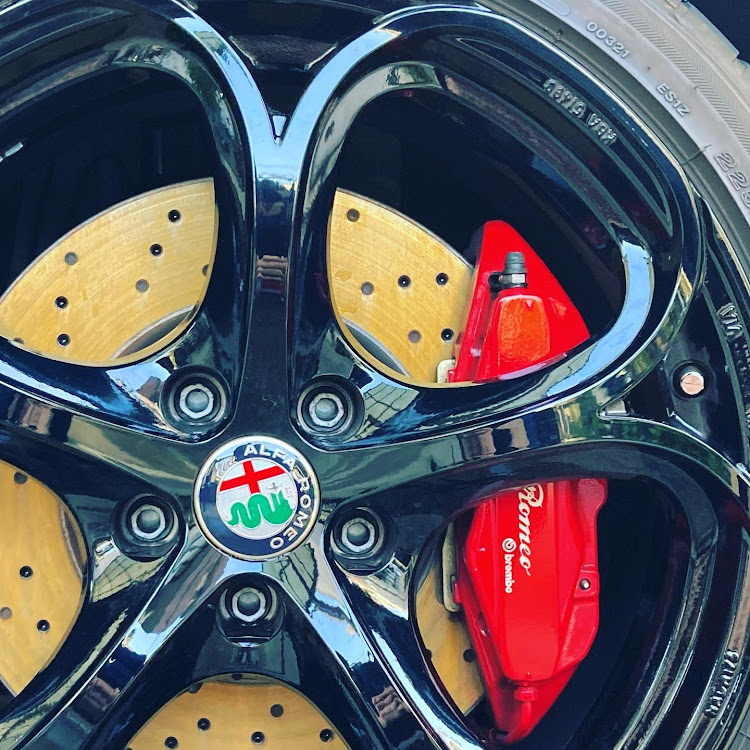 ジュリエッタの洗車・ポリラック・ホイール・ホイールコーティングに関するカスタム事例の投稿画像3枚目