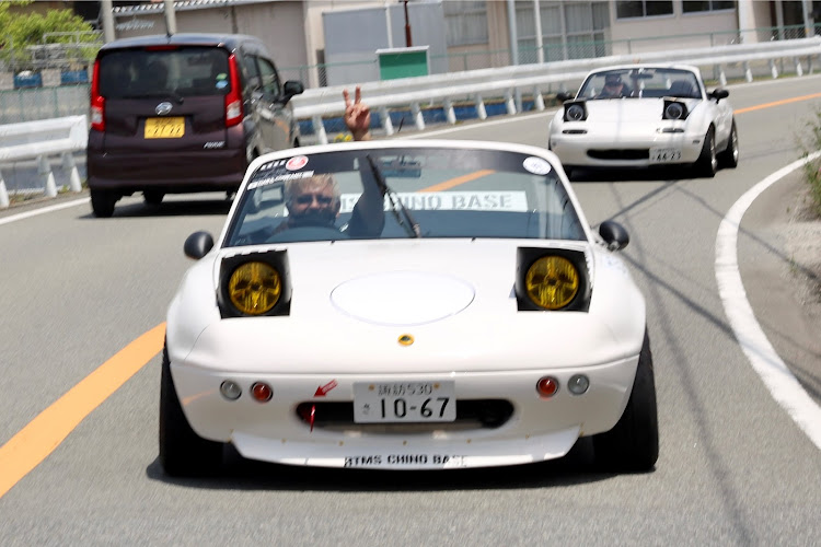 ロードスターのAK★WORKS・サクライマツダ・RTMS CHINO BASE・コロナに負けるな・母の日に関するカスタム事例の投稿画像6枚目