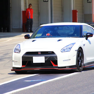 NISSAN GT-R R35