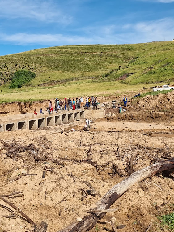 The community of Emahlubini near Tsolo which had two boys who drowned while crossing the river when coming from school in 2022, has taken it upon itself to fix its flood-damaged bridge – the only entry and exit point to the village.