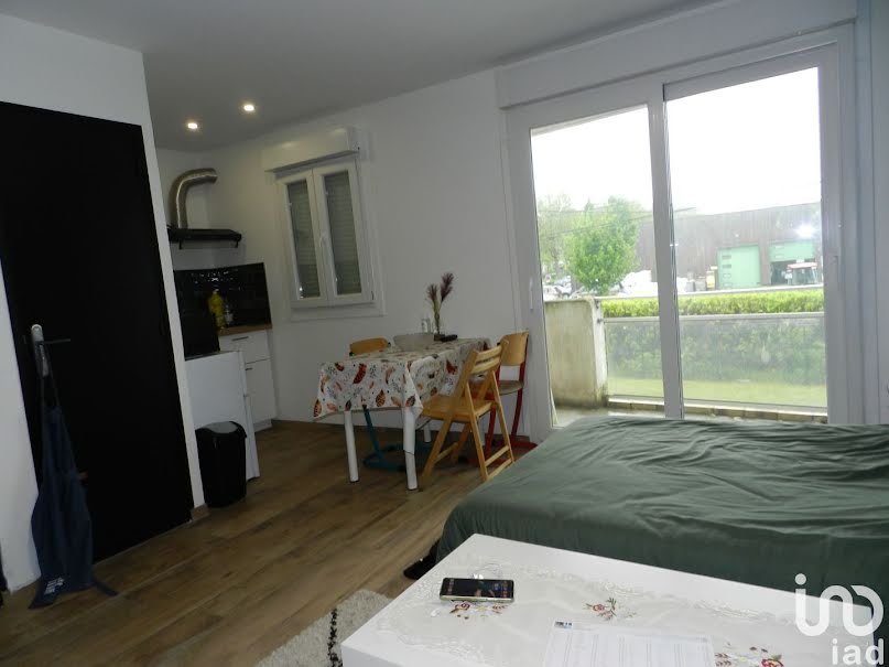Vente appartement 1 pièce 22 m² à Vaujours (93410), 108 000 €