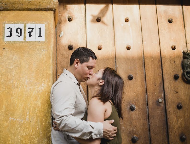 Fotografo di matrimoni Jhon Pinto (jhonpinto). Foto del 22 aprile 2019