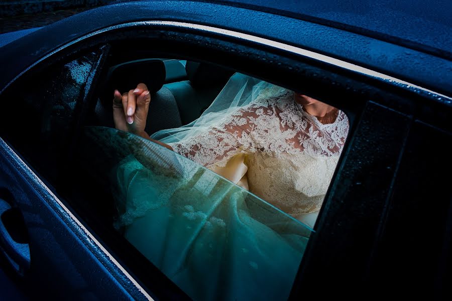 結婚式の写真家Unai Perez Azaldegui (mandragorastudi)。2015 5月26日の写真