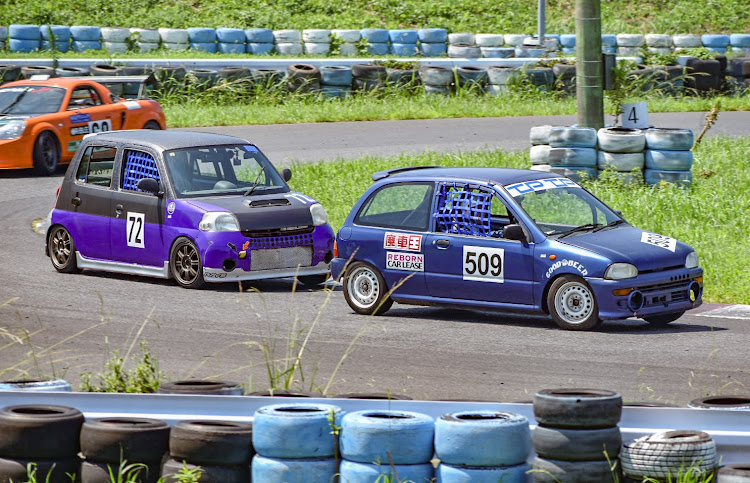 翔貴🐊さんが投稿した美浜サーキット・レインボーカラーズ耐久シリーズ2023第3戦・来年は自分も出場！？・エッセ・紙巻きは吸わない派に関するカスタム事例の投稿画像16枚目