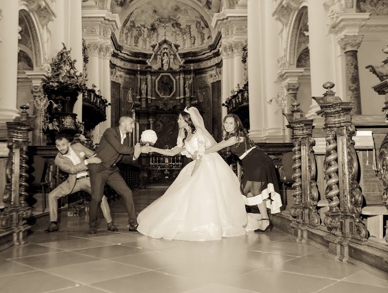 Fotógrafo de casamento Jakub Chodžajan (jakubch). Foto de 18 de janeiro 2019