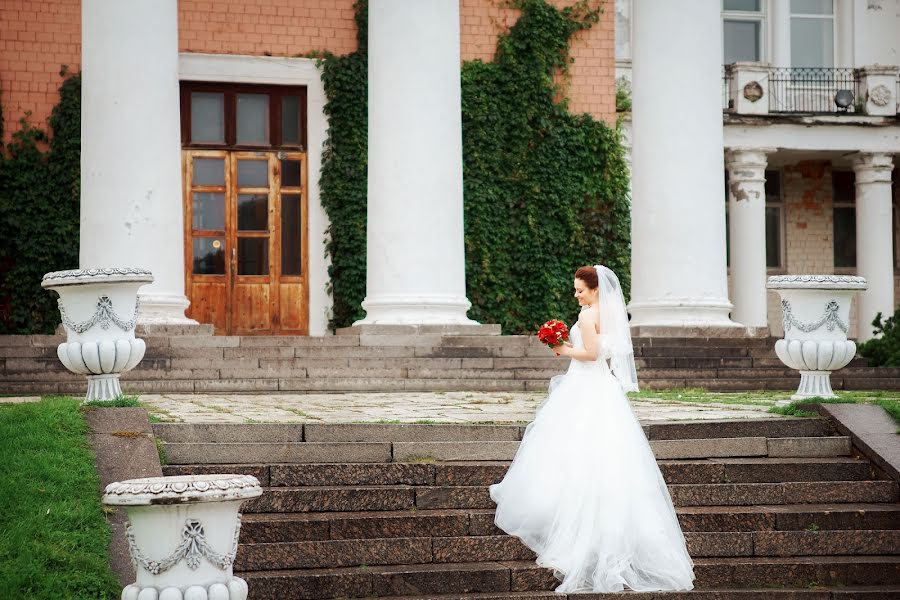 Wedding photographer Ilona Shatokhina (i1onka). Photo of 12 November 2013