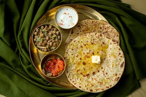 Aloo Paratha Thali