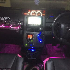 ヴォクシー ZRR70W