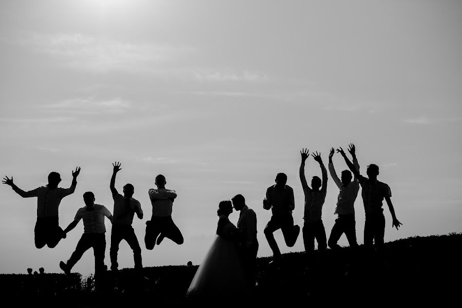 Düğün fotoğrafçısı Aleksandr Sharov (sanyasharov). 30 Eylül 2016 fotoları