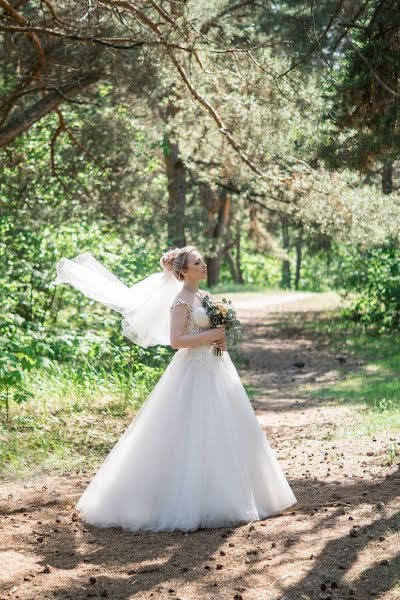 Wedding photographer Mariya Smirnova (marylunna). Photo of 17 February 2023