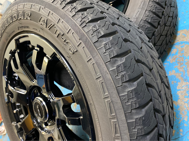 ヴェゼルのYOKOHAMA ジオランダーA/T・DUNLOP グラントレックA/T・ヴェゼル　オフロードタイヤ・RV6ヴェゼルに履かせるオフロードタイヤ・RAYS DAITONA FDX-F7にオフロードタイヤに関するカスタム事例の投稿画像1枚目